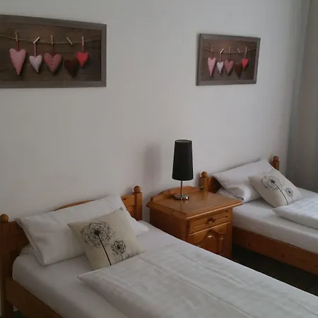 Am Stadion 2* دوسبرغ