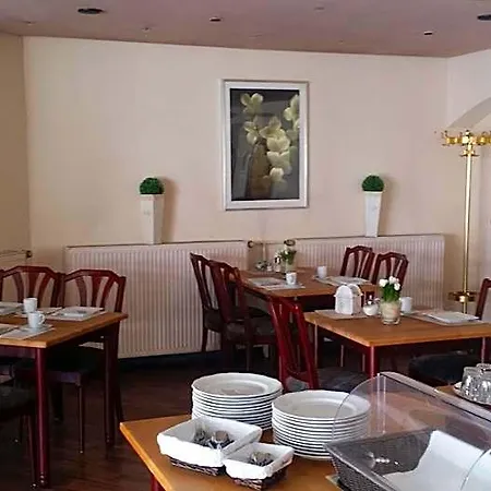 阿姆体育场酒店 2* 杜伊斯堡