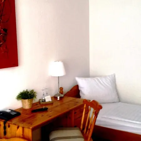 Am Stadion 2* دوسبرغ