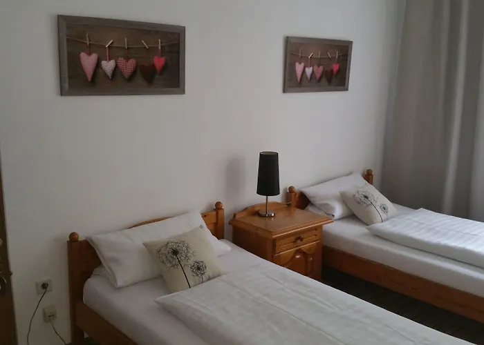 Am Stadion 2* 뒤스부르크