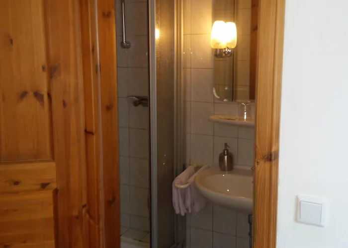 호텔 Am Stadion 2*