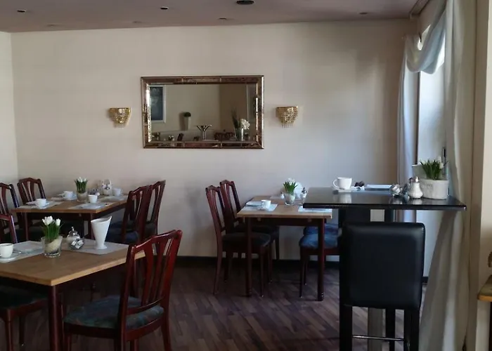 Am Stadion 호텔 뒤스부르크